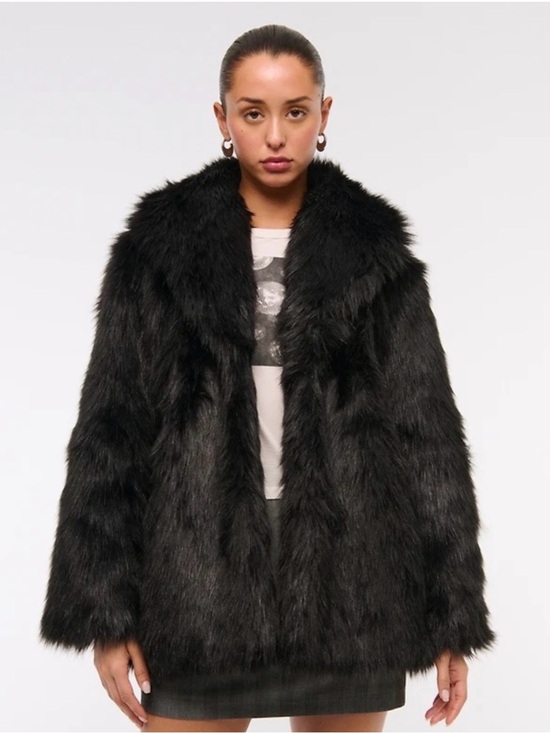 Abercrombie & Fitch Jackets & Blazers - Abercrombie & Fitch Never Worn Black Faux Fur Coat - Women's Plush Jacket